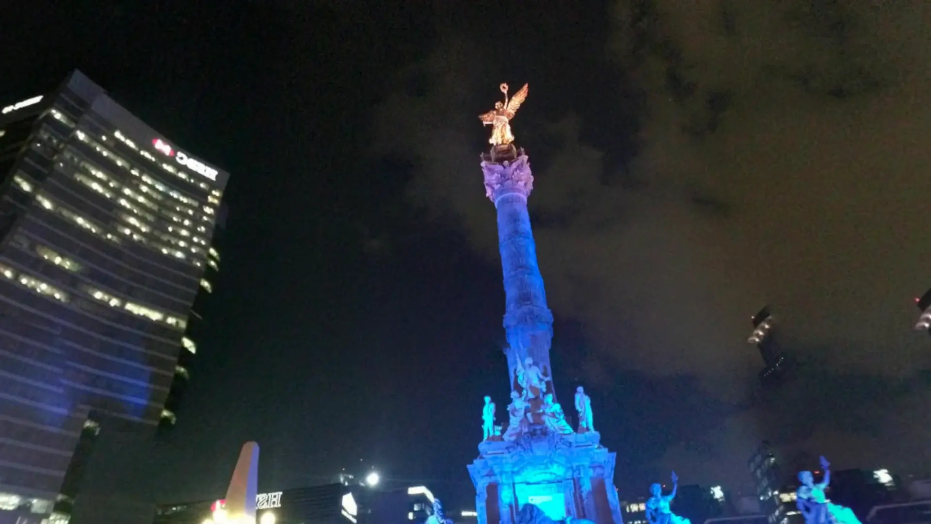 Ángel de la Independencia de Noche